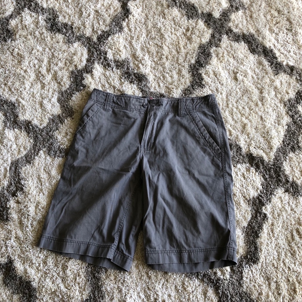 Men’s cargo shorts